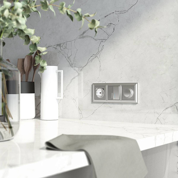 Рамка 3-пост, FIORE, серебро, W0032206, WERKEL