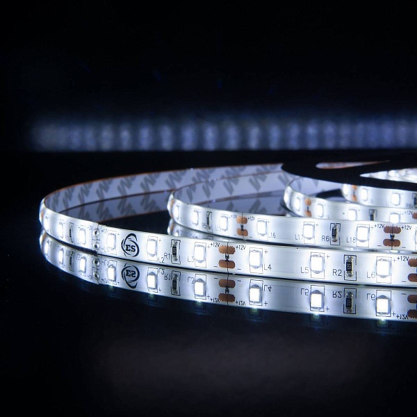 Лента LED 4,8 W/m 12V IP65 2835/60 6500K 8mm (5м) a040996 ELEKTROSTANDARD
