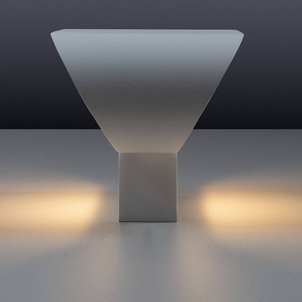 Бра ARTE LAMP Lucciola A1429AP-1WH