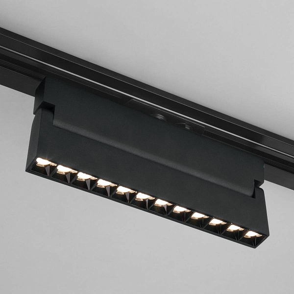 Трековый светильник ELEKTROSTANDARD GARDA 85018/01 черный