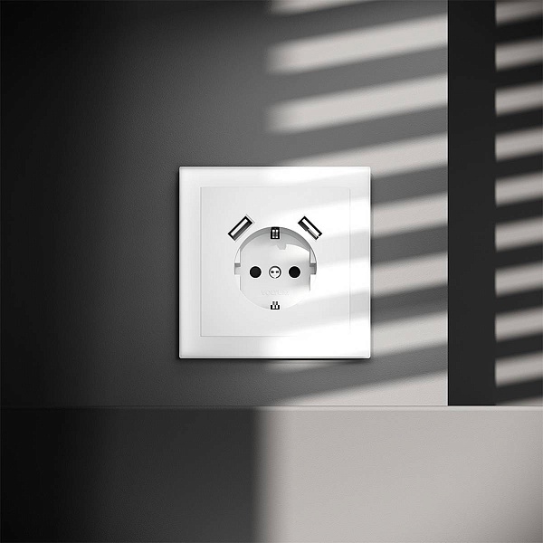 Розетка с з/к + 2xUSB, A + A, S70, Белый матовый, VLS040402, VOLTUM