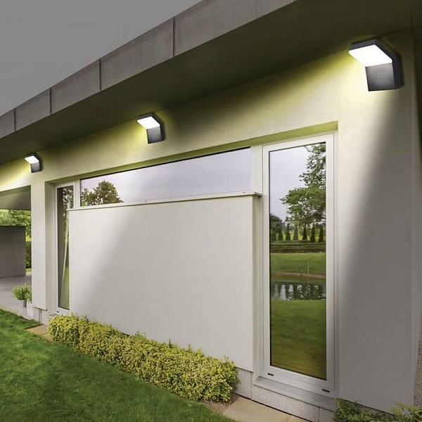 Светильник уличный настенный NOVOTECH ROCA 357520