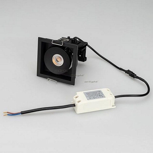 Светильник встраиваемый ARLIGHT CL-SIMPLE-S80X80-9W DAY4000 (BK, 45 DEG) 026875