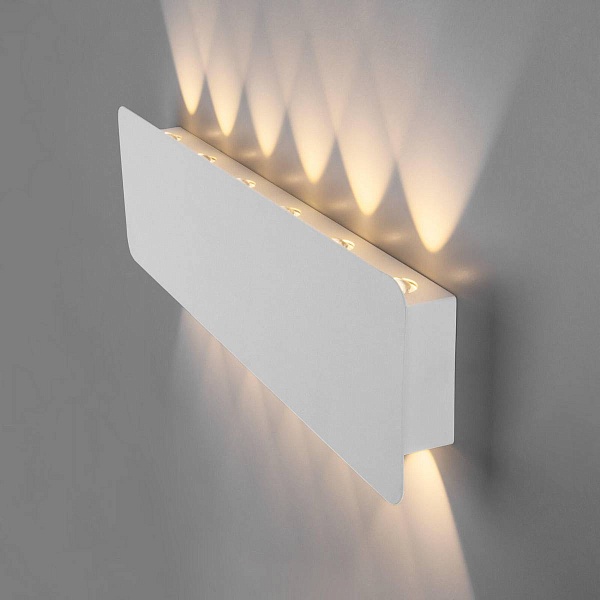 Бра ELEKTROSTANDARD ANGLE a055777