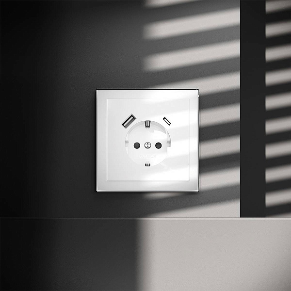 Розетка с з/к + 2xUSB, A + C, S70, Белый глянцевый, VLS040501, VOLTUM