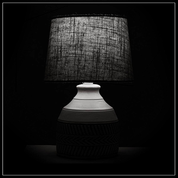 Настольная лампа ARTE LAMP TIAKI A4636LT-1GY