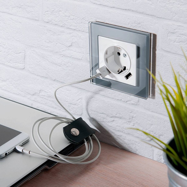Розетка с з/к + 2xUSB, A + A, белый , W1171501, WERKEL