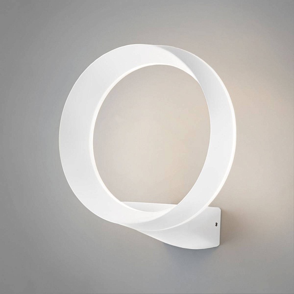 Светильник уличный настенный ELEKTROSTANDARD RING 1710 TECHNO LED белый a054931