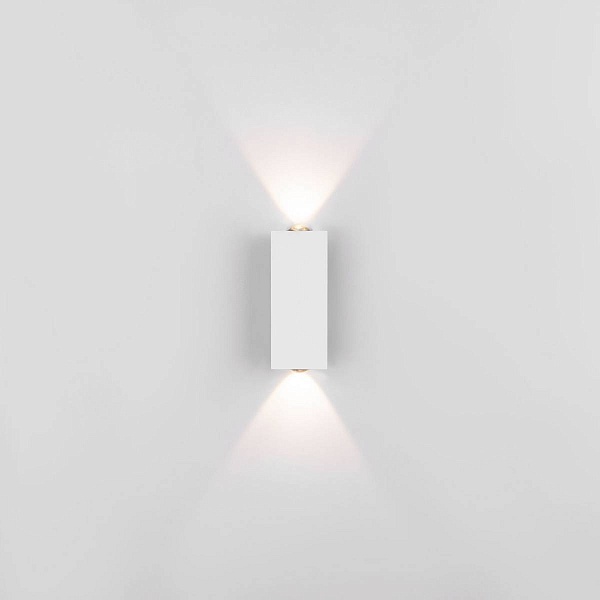 Бра ELEKTROSTANDARD PETITE 40110/LED белый a056594