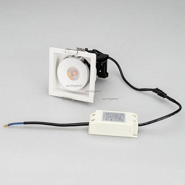 Светильник встраиваемый ARLIGHT CL-SIMPLE-S80X80-9W WARM3000 (WH, 45 DEG) 026874