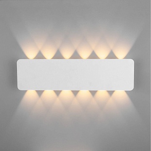 Бра ELEKTROSTANDARD ANGLE a055777